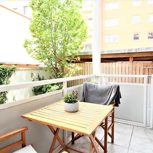 ➤private - Heart Of Downtown With Terrace Privatunterkunft Würzburg